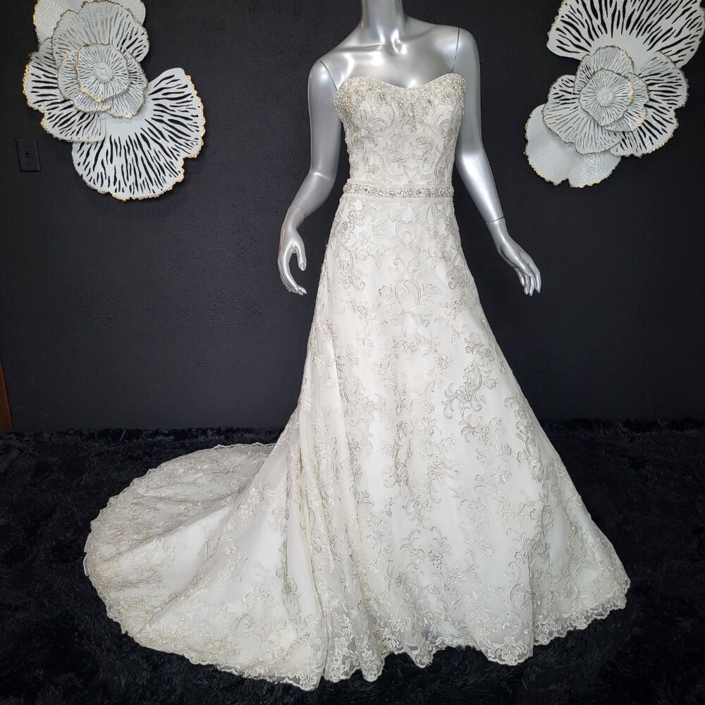 NWT~$1899~ESSENCE~SZ 4~IVORY STRAPLESS EMBELLISHED FIT & FLARE WEDDING DRESS
